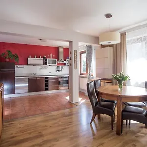 Charlotte Q4apartments Polska
