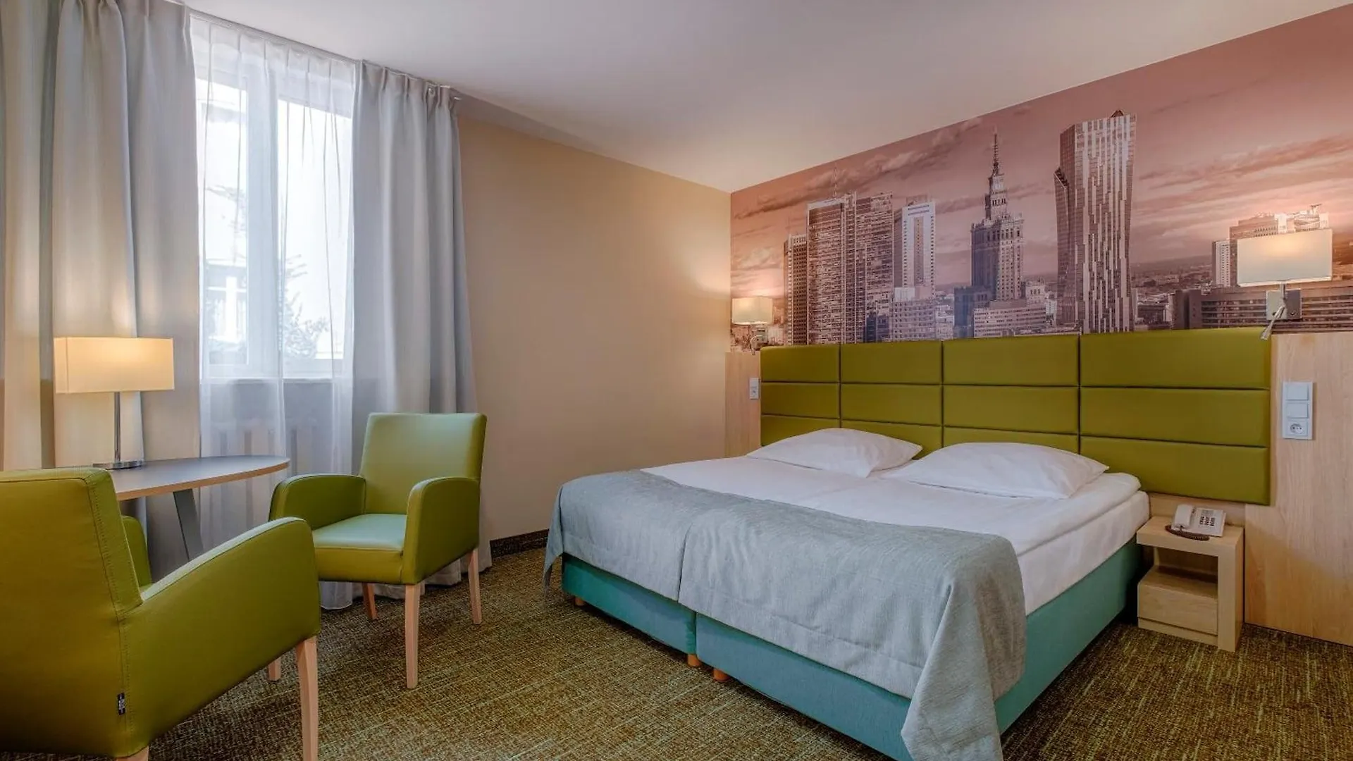 ורשה Hotel Reytan