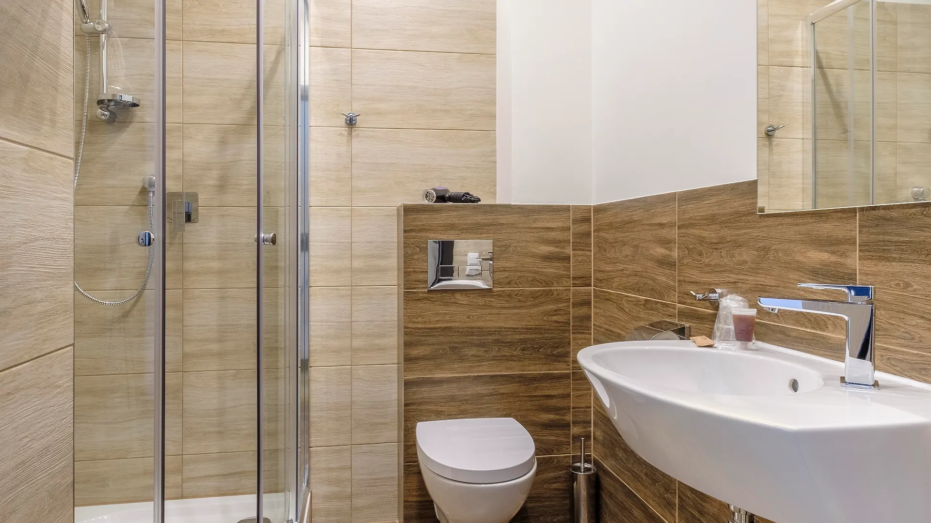 ורשה Hotel Reytan 3*,  פולין