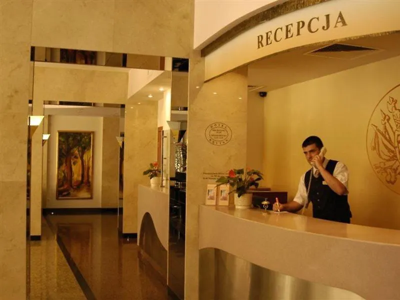 ורשה Hotel Reytan