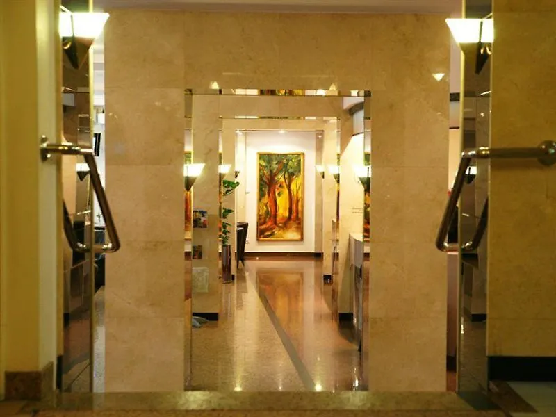 ורשה Hotel Reytan